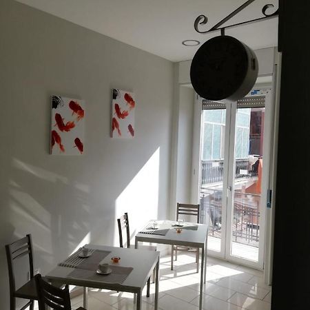 Bed and Breakfast Binario 3 à Eboli Extérieur photo